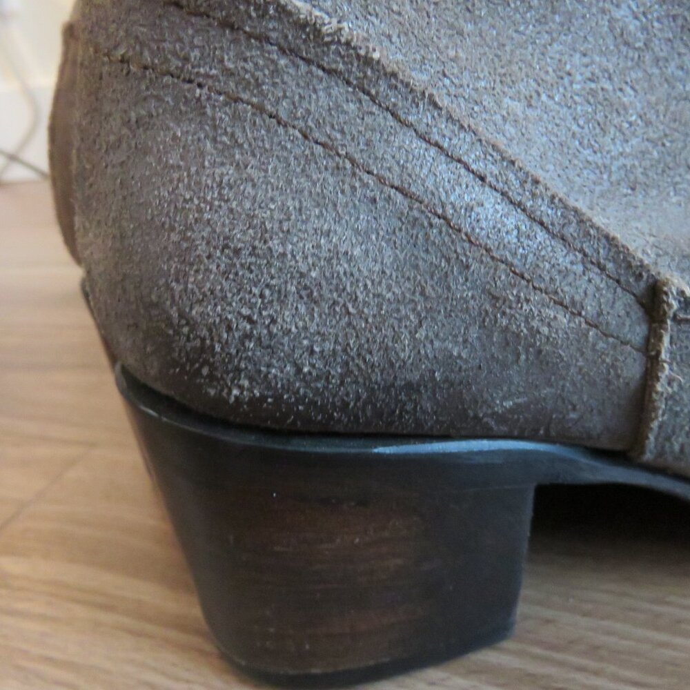 FREEBIRD BY STEVEN Salt Distressed Suede Bootie Boots in Taupe Gray - Size 6 - Picture 8 of 16